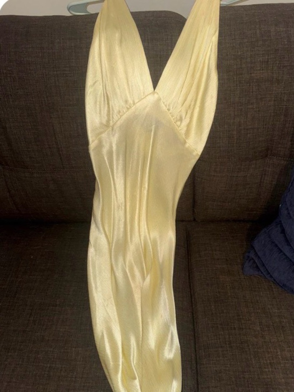 Bec & Bridge Pale Green Satin V-Neck Maxi Dress - Picture 3 of 6